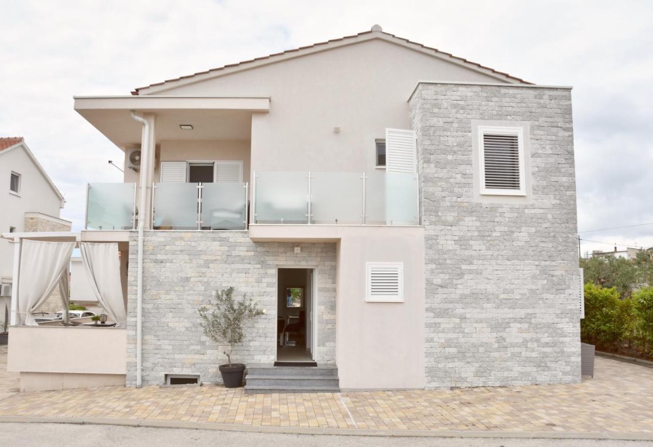 Apartment Josip 2 Tribunj  Bagian luar foto