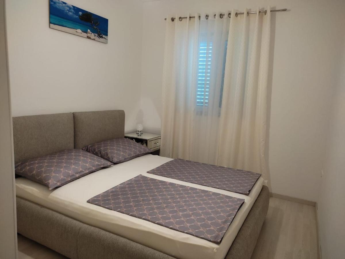 Apartment Josip 2 Tribunj  Bagian luar foto
