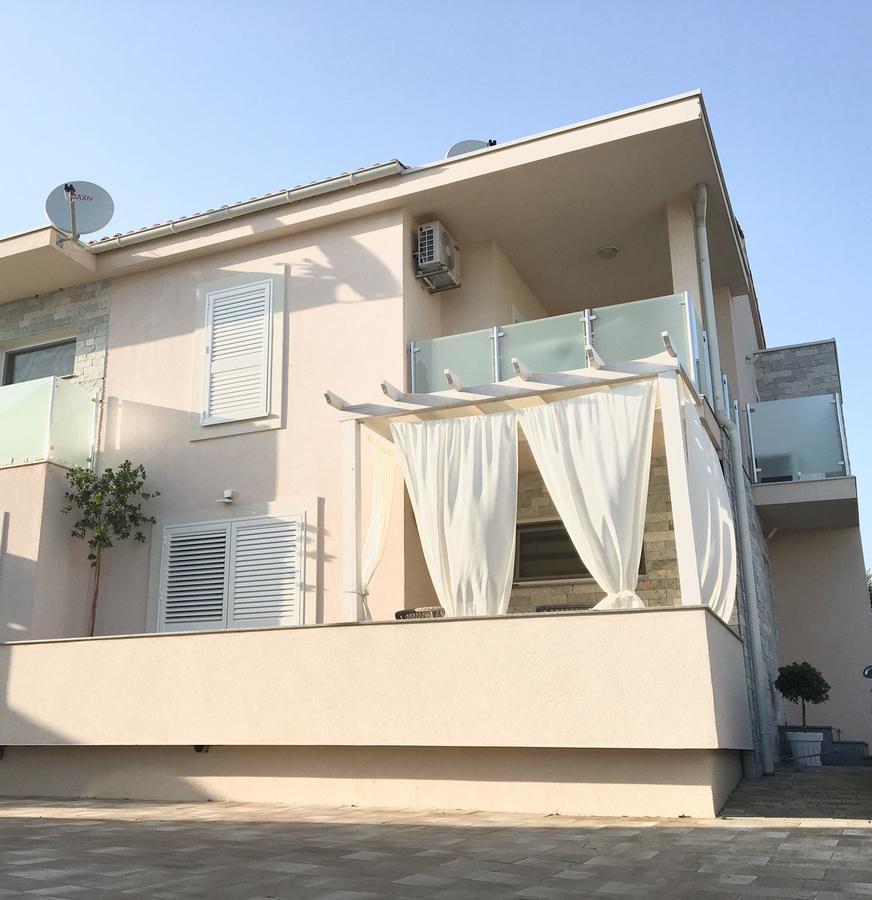 Apartment Josip 2 Tribunj  Bagian luar foto